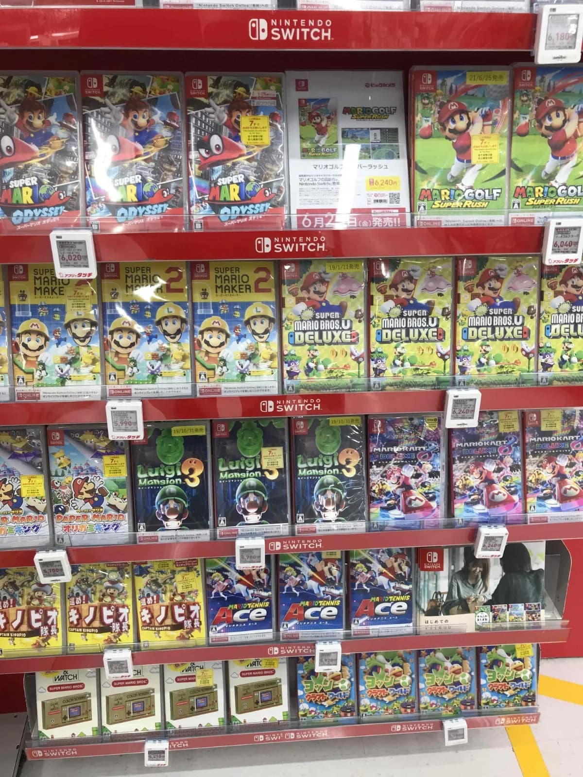 ビックカメラAKIBA 7階へ。キャラクター・フィギュア売場を歩くの取材写真 4