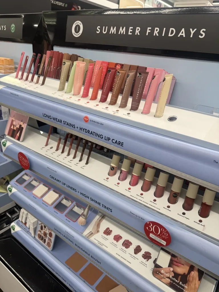 セフォラ ワイキキ店内のSummer Fridaysリップ製品売場